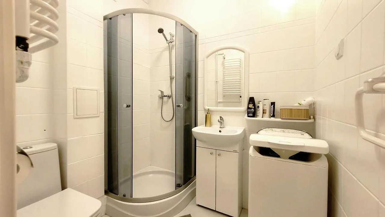 Happy Life - Apartment Next To Metro Station Varsóvia