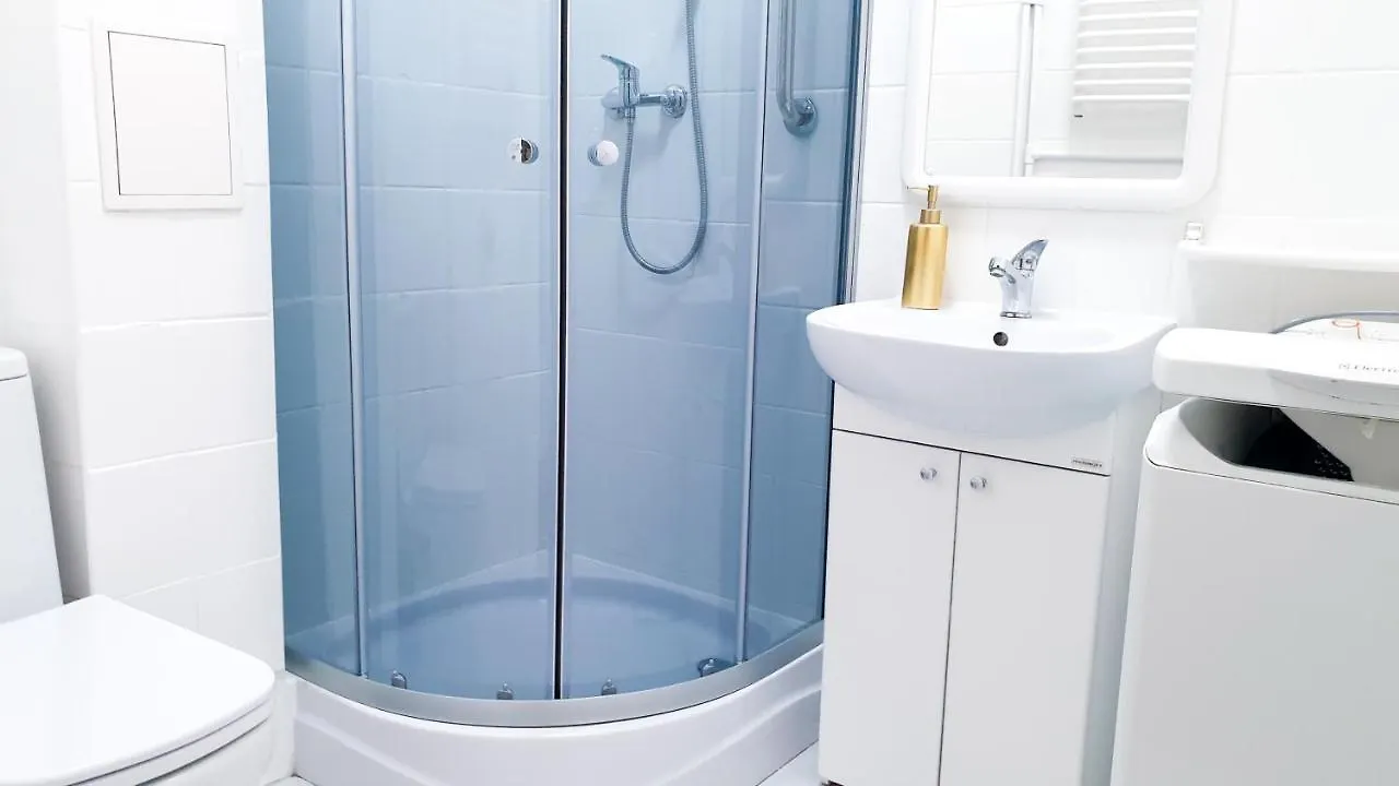 Happy Life - Apartment Next To Metro Station Varsóvia